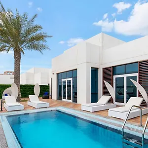  Villa Fam Living - Sarai Beach Villas - Palm Jumeirah - Families Only United Arab Emirates
